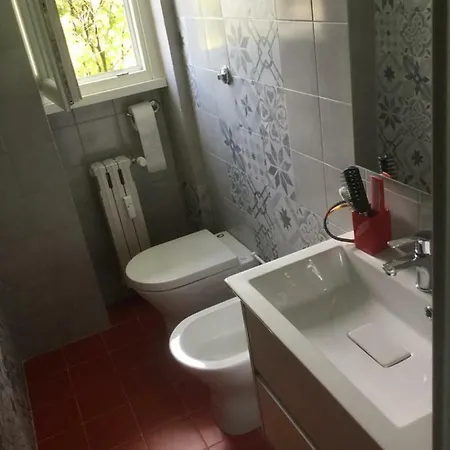 ゲストハウス Applecat ローマ